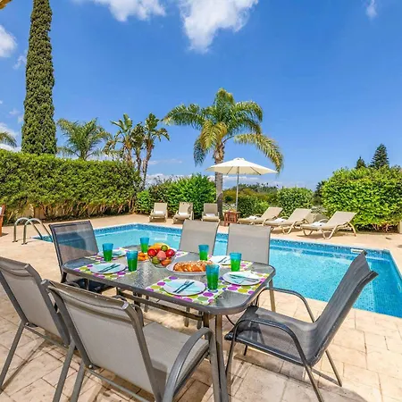 Alexander Villa Paralimni
