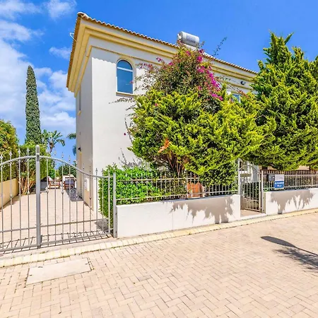 Alexander * Paralimni